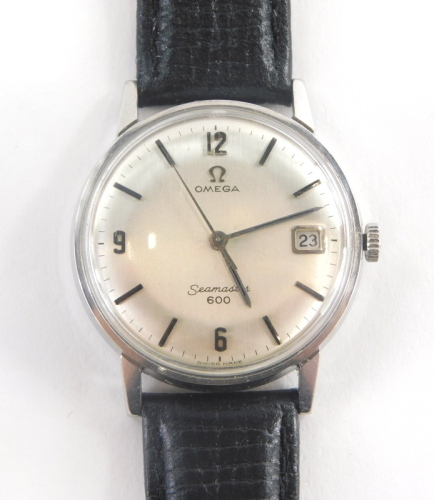 An Omega Seamaster 600 gent's wristwatch, with a silvered dial and date aperture, in a stainless steel case, the dial 3.1cm wide, on a modern black leather strap.