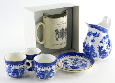 A collection of ceramics, to include a Royal Worcester blue and white part tea service, and a Wedgwood Silver Jubilee mug, designed by Lord Snowdon.