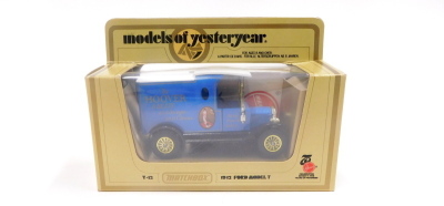 A limited edition Matchbox Models of Yesteryear van, made to celebrate the 75th Anniversary of Hoover, with signed certificate number 324, and the original Hoover bag supplied with the item. - 5