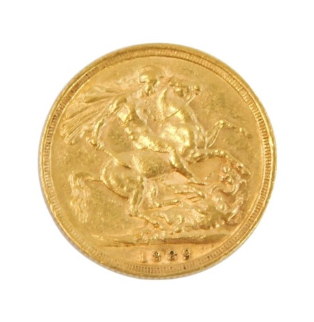 A Victorian full gold sovereign, dated 1889, 8.0g.