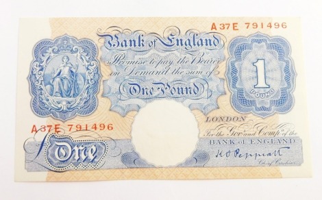 A Bank of England £1 note, Peppiatt emergency WWII change of colour number A37E 791496, March 1940.