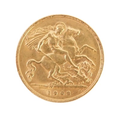 An Edward VII half gold sovereign 1908, 4.0g.