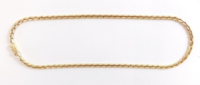 A double S link neck chain, on a snap clasp marked 9kt, 41cm long.