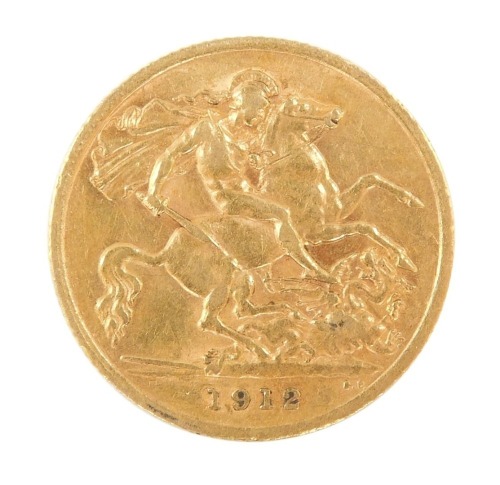 A George V gold half sovereign 1912, 4.0g.