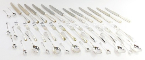 An Italian six piece part service of cutlery, comprising starter forks, table forks, starter knives, table knives, teaspoons and dessert spoons, unmarked, marked 800, 70.69oz all in..