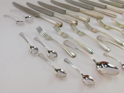 An Italian six piece part service of cutlery, comprising starter forks, table forks, starter knives, table knives, teaspoons and dessert spoons, unmarked, marked 800, 70.69oz all in.. - 2