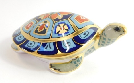 A Royal Crown Derby Imari terrapin paperweight, with gold stopper, 11cm wide.