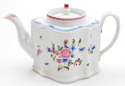 An early 19thC Newhall porcelain teapot, pattern 593, with sprays of mixed flowers, circa 1796-1805, 15cm high.