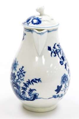 A late 18thC first period Worcester porcelain milk jug and cover, in the blue and white fence pattern, circa 1770, with flower bud finial, 13cm high. - 2