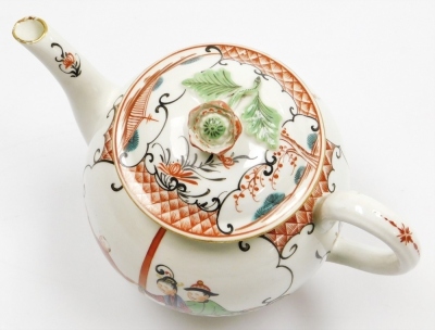 An 18thC first period Worcester porcelain teapot and cover, decorated with Oriental figures on a terrace and with flower finial to the cover, circa 1765-1768, 14cm high. - 3