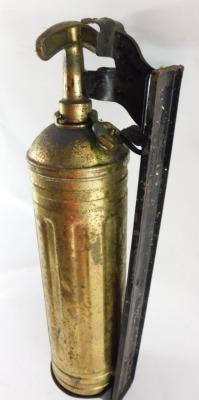 An Auto Mini Max vintage hand pump, marked Mini Max Ltd, Middlesex, with hanging bracket. - 3