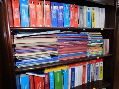 Railway books and timetables, British Rail and National Rail, Ian Allen Rail Centres, including Derby, Peterborough, York and Edinburgh., British Railways Past and Present, etc. (6 shelves) - 2