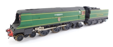 A kit built OO gauge Battle of Britain Class locomotive 'Lord Dowding', Southern livery, 4-6-2, 21C152.