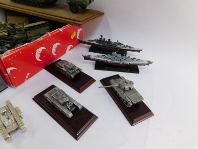 Various diecast models of tanks, armored vehicles, warships and submarines, to include HMS Hood, Bismarck, three tank models, glazed army vehicles, tank refuelers, etc. (2 trays) - 2