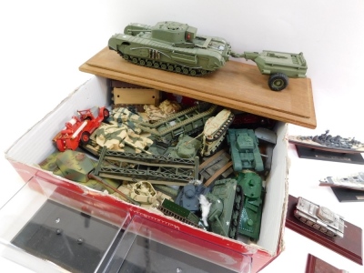 Various diecast models of tanks, armored vehicles, warships and submarines, to include HMS Hood, Bismarck, three tank models, glazed army vehicles, tank refuelers, etc. (2 trays) - 3