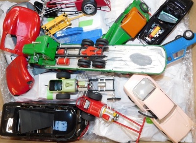 Various die cast and playworn cars, car casings, etc. (1 box)