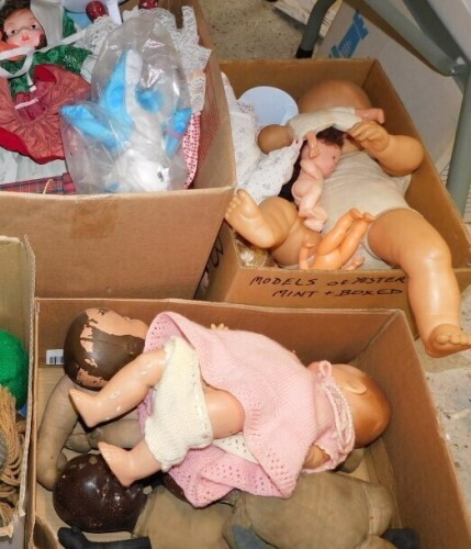 Various plastic dolls, collector's dolls, cuddly toys, etc. (3 boxes)