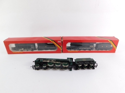 Three Hornby OO gauge locomotives, including King Arthur Class 'Sir Dinadan', Class 2 locomotive, 2-6-0, and a Class B12 LNER 466-2 locomotive. - 2