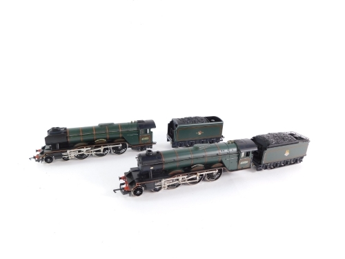 Two Hornby OO gauge Class A3 locomotives, 60103 'Flying Scotsman', BR lined green livery, 4-6-2, and 60080 'Dick Turpin', BR lined green livery, 4-6-2.