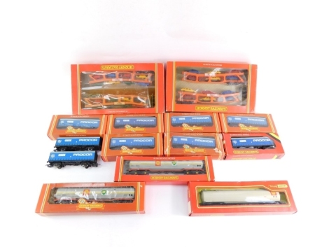 Hornby OO gauge rolling stock, including R018 Cartic Articulated car carrier, R216 Procor curtain sided van, R669 Shell/BP 100T tanker, etc. (1 tray)