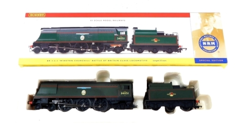 A Hornby OO gauge Battle of Britain Class locomotive 'Winston Churchill', 34051, BR lined green livery, late emblem, 4-6-2, R2385.