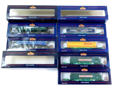 Bachmann OO gauge Intermodal Bogie wagons 37-301B 'Seawheel', 37-316, Intermodal flats without container, 37-302, GE-Secco and 37-304 Malcolm Logistics. (3 packs of 2)