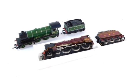 Hornby OO gauge locomotives, a Patnot Class 'Duke of Sutherland' 5541, LMS crimson livery, 4-6-0 and a Holden 12 Class, 8544, LNER green livery. (2)