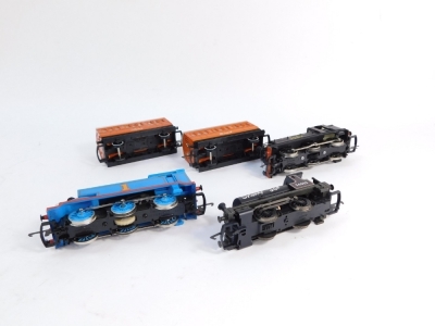 Hornby OO gauge locomotives and rolling stock, comprising Thomas the Tank Engine, Annie and Clarabel, Smokey Joe 0-6-0 tank locomotive and an LNER 3980 tank locomotive. (1 tray) - 2