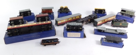 Hornby Dublo three rail, including 2-6-4 tank locomotive, 80054, BR lined black livery, brake van, restaurant car, etc. (1 tray)