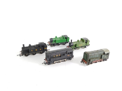 Hornby OO gauge locomotives, including a Dublo 2 rack LMS diesel shunter, BR diesel shunter, LNER 0-6-0 tank locomotive, etc. (5)