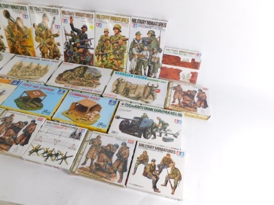 Various Tamiya and Italeri model army kits, military figures and vehicles. (1 box) - 2