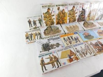 Various Tamiya and Italeri model army kits, military figures and vehicles. (1 box) - 4