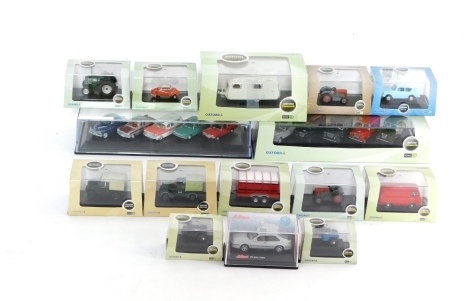 A small group of Oxford models, 1:76 scale, The Oxford Commercials range, Oxford Automobile Company, Oxford Agriculture, and various others. (1 tray)