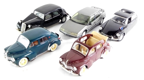 Various 1:18 scale diecast vehicles, including Renault 1997, Renault 4CV, Citroen 15CV, etc. (5)