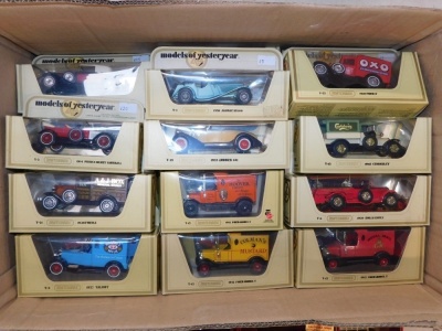 Matchbox Models of Yesteryear., and Lledo Days Gone models of vans and cars. (a quantity) - 2