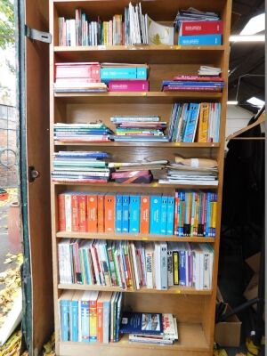 Railway books and timetables, to include Eastern Mainlines., Lost Lines., National Rail Timetables and assorted books on locomotives. (7 shelves)