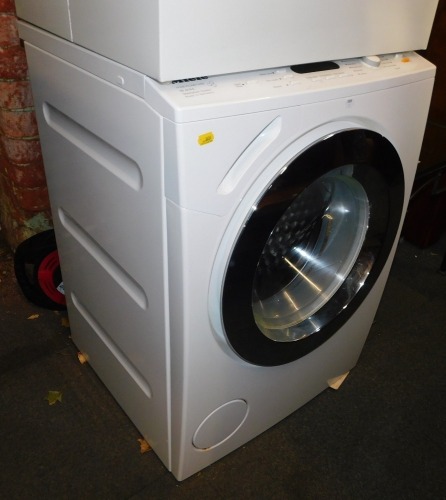 A Meile Honeycomb Care washing machine, model M4144.