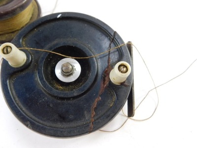 A group of reels, comprising a Point 550 reel, M Lee 7 Son reel and a wooden reel. (3) - 2