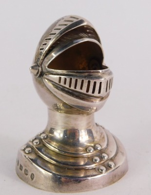 A Victorian silver knight's head inkwell, George Unite, Birmingham 1876, 6cm high, 2¼oz. - 2