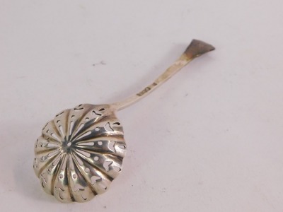 A Victorian silver sugar sifting spoon, decorated in the Albany pattern, London 1899, 1oz. - 2