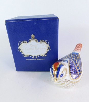 A Royal Crown Derby Imari paperweight of a bird, with silvered stopper, No L111, 6cm high, boxed. - 6