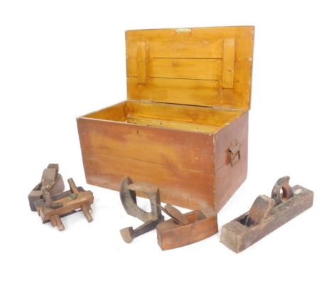 A pine tool chest and contents of tools, to include woodworking planes, screwdrivers, last, etc. (1 box)