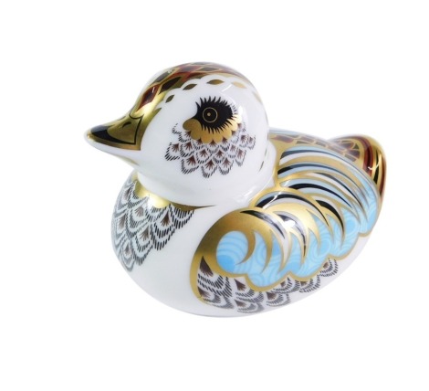 A Royal Crown Derby Collector's Guild duckling paperweight, gold stopper, dated 2009, 6cm high.