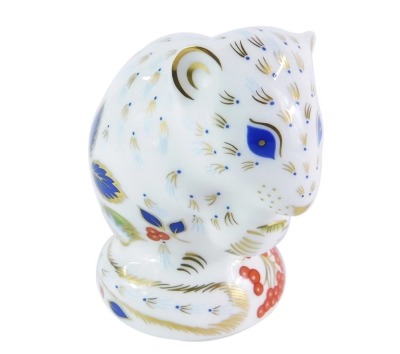 A Royal Crown Derby Derby doormouse paperweight, The collector's guild 2008, gold stopper, 7cm high.