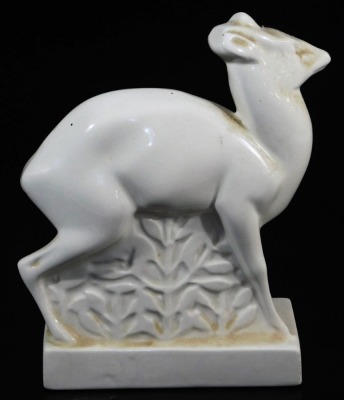 A John Skeaping for Wedgwood Art Deco figure of a deer, 20cm high. - 3