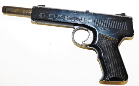 A Diana SP50 4.5mm air pistol, 24cm wide.