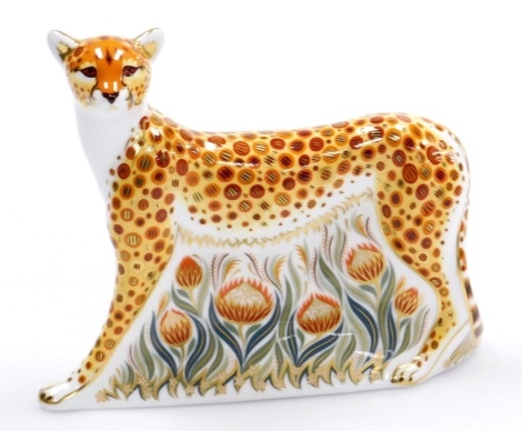 A Royal Crown Derby Cheetah Daddy porcelain paperweight, for Goviers of Sidmouth, limited edition number 515/950, with gold stopper and gold printed marks to underside, 18cm wide, boxed with certificate.