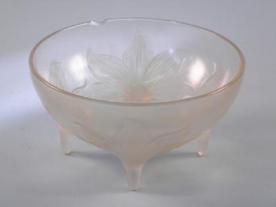 A Lalique opaque glass bowl "Lillies"