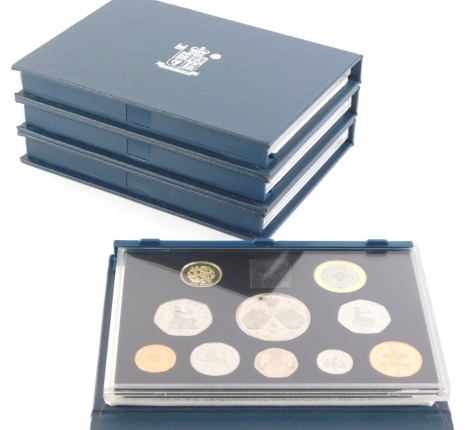 Various Royal Mint coin sets, proof coin collection 1997, etc. (4)