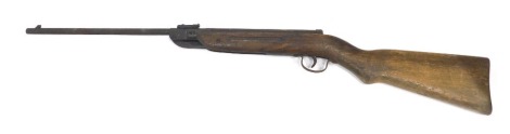 A Diana vintage British air gun, marked 25, 97cm wide.